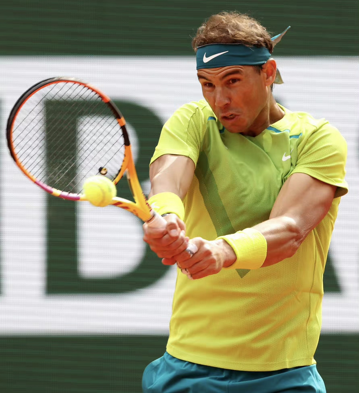 海星直播- 刷新纪录引发热议！，纳达尔在法国队比赛中持续失利比赛高潮迭起